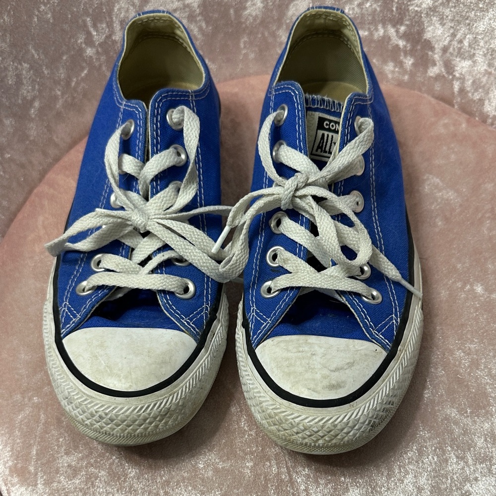 Women’s Blue Converse Sneakers